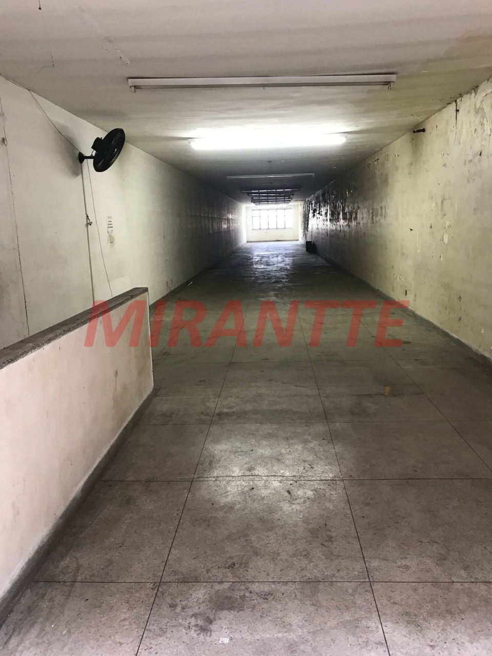 Comercial de 600m² em Brás