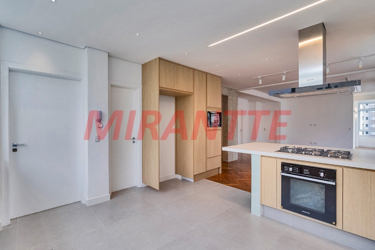 Apartamento de 230.48m² com 3 quartos em Higienópolis