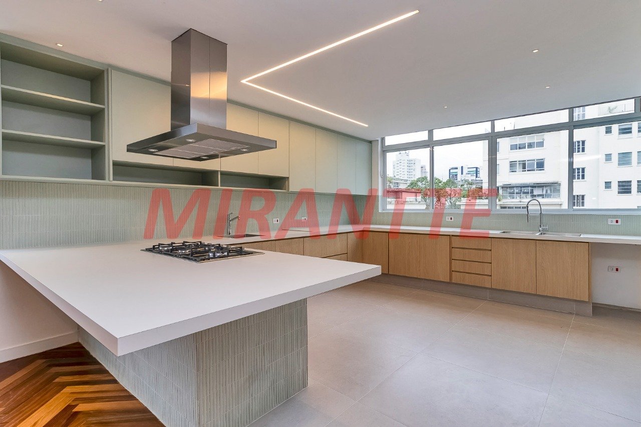 Apartamento de 230.48m² com 3 quartos em Higienópolis
