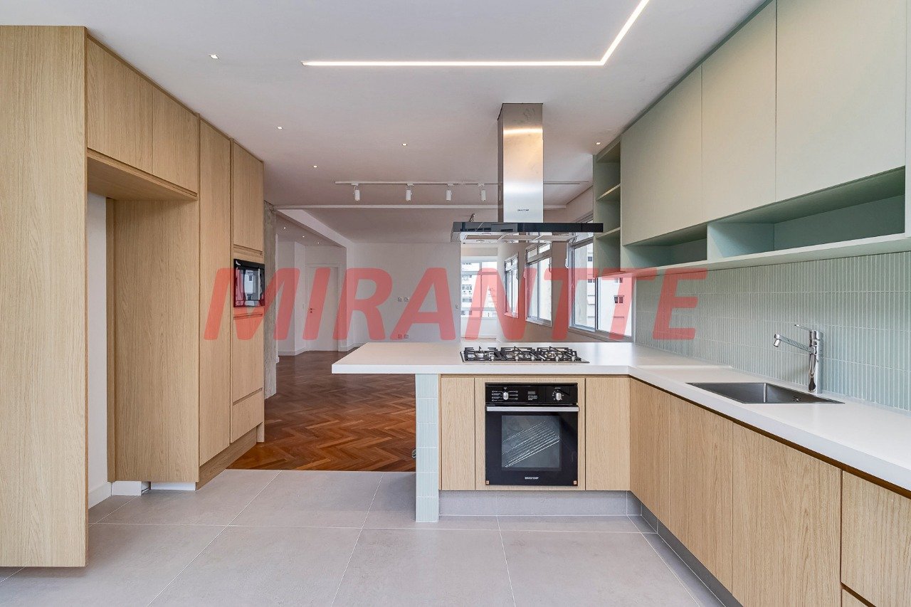 Apartamento de 230.48m² com 3 quartos em Higienópolis