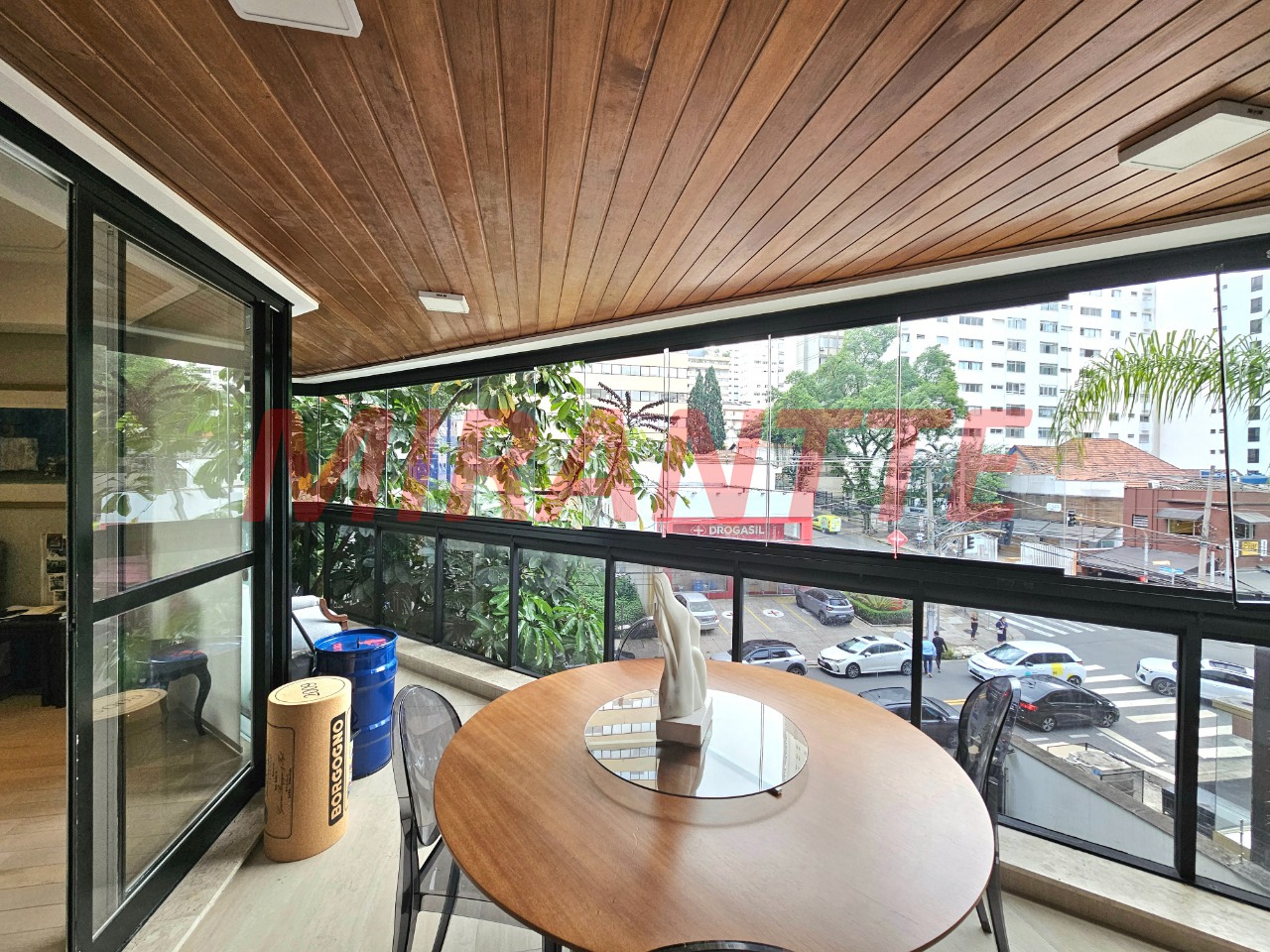 Apartamento de 176m² com 3 quartos em Jardim Paulista