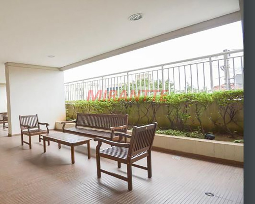 Apartamento de 56m² com 2 quartos em Vila Galvão