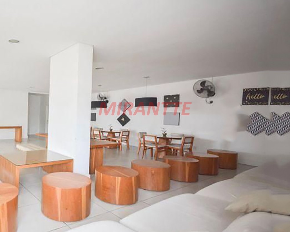 Apartamento de 56m² com 2 quartos em Vila Galvão
