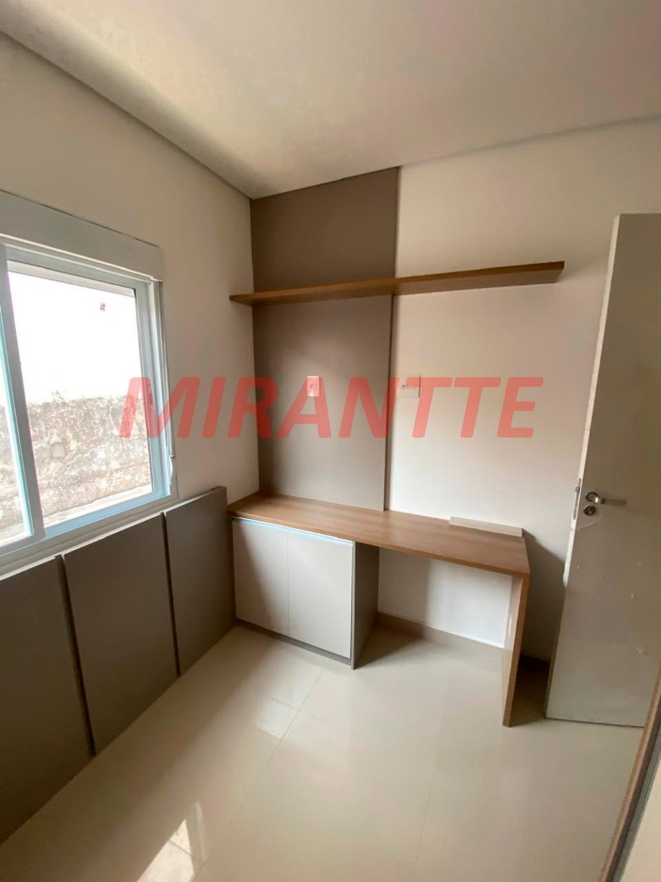 Cond. fechado de 175m² com 3 quartos em Jardim Santa Inês