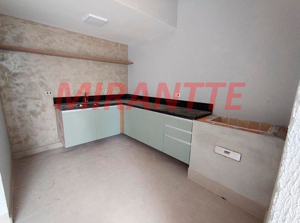 Cond. fechado de 175m² com 3 quartos em Jardim Santa Inês