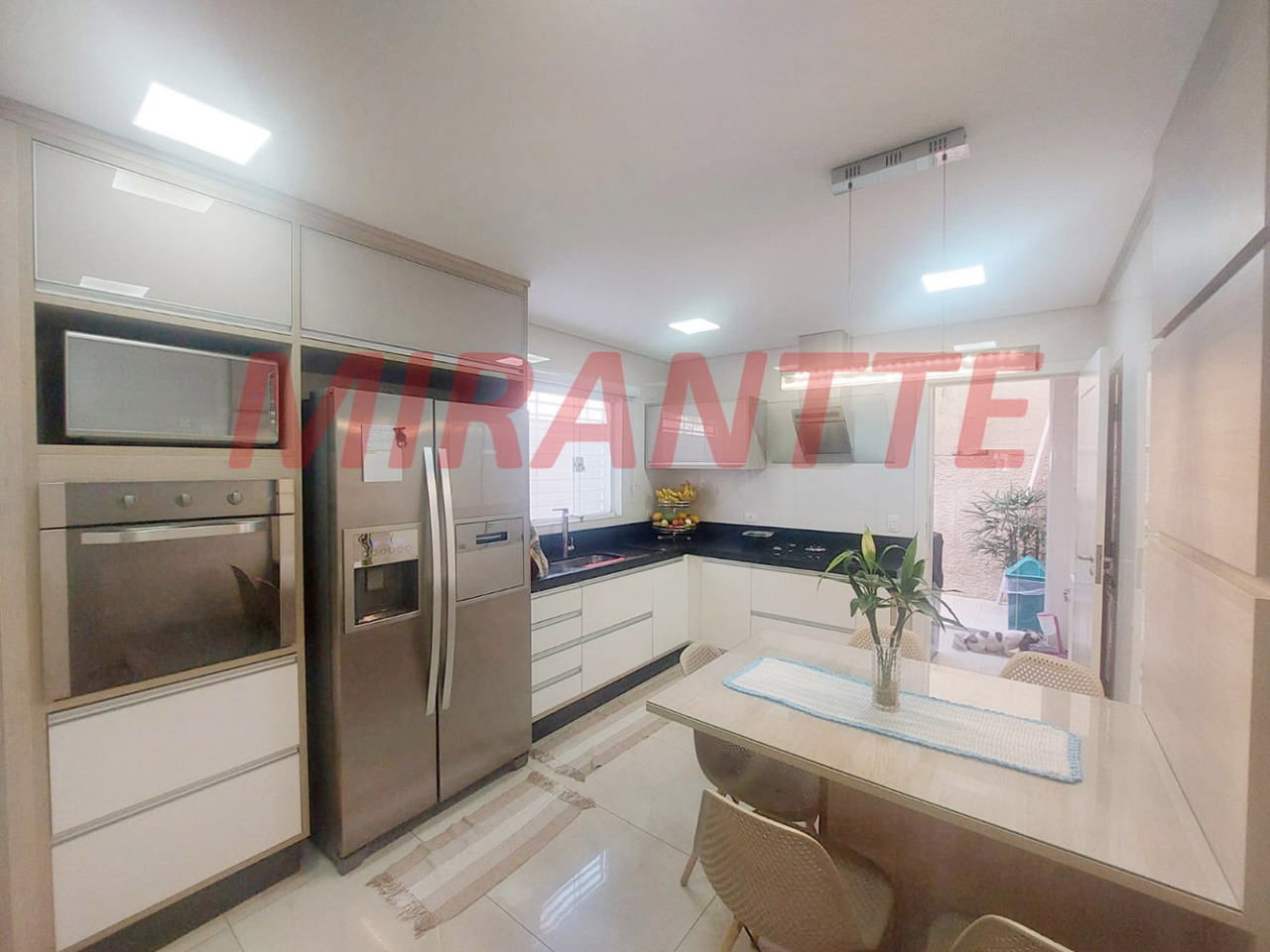 Sobrado de 169m² com 3 quartos em Vila Maria Alta