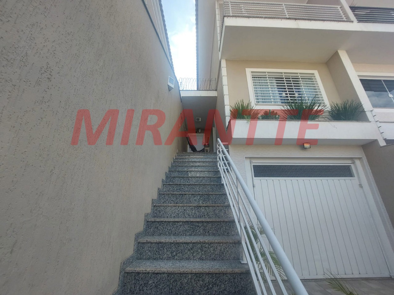 Sobrado de 169m² com 3 quartos em Vila Maria Alta