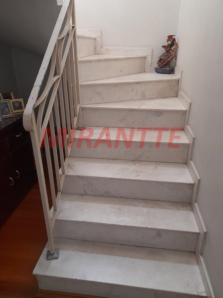 Sobrado de 160m² com 3 quartos em Parada Inglesa
