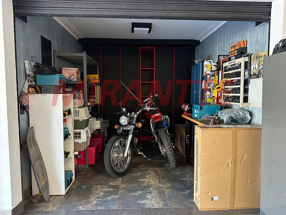 Cond. fechado de 416m² com 3 quartos em Tucuruvi