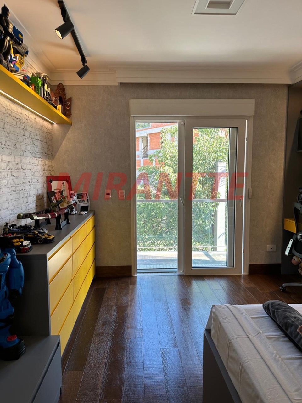 Cond. fechado de 416m² com 3 quartos em Tucuruvi