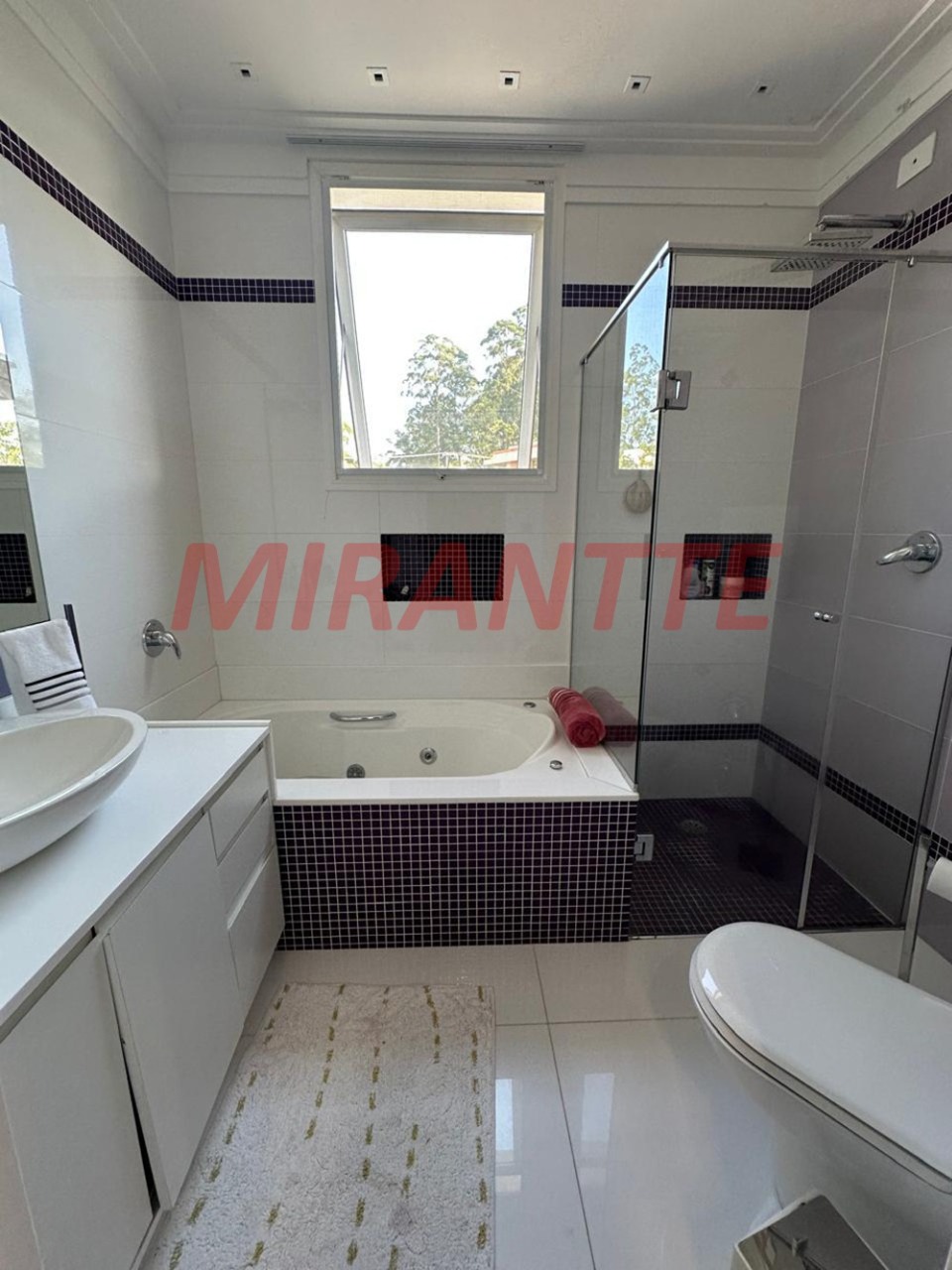 Cond. fechado de 416m² com 3 quartos em Tucuruvi