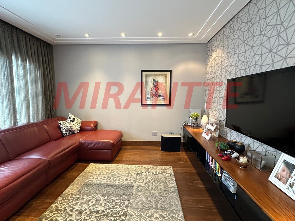 Cond. fechado de 416m² com 3 quartos em Tucuruvi