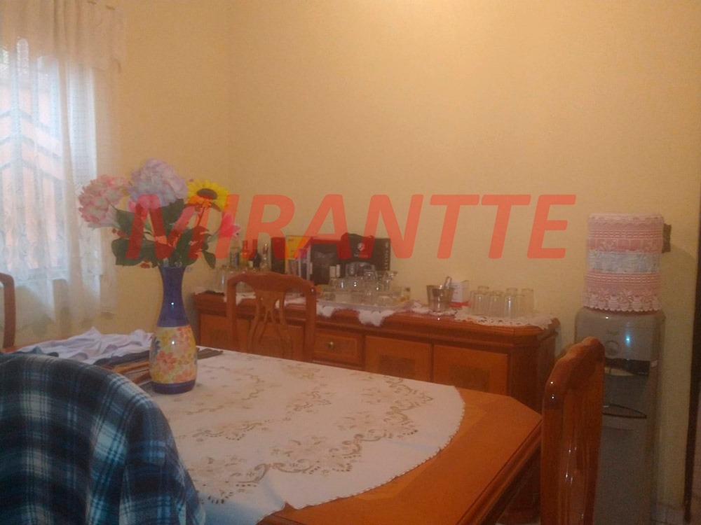 Casa terrea de 160m² com 3 quartos em Jardim Vila Galvão