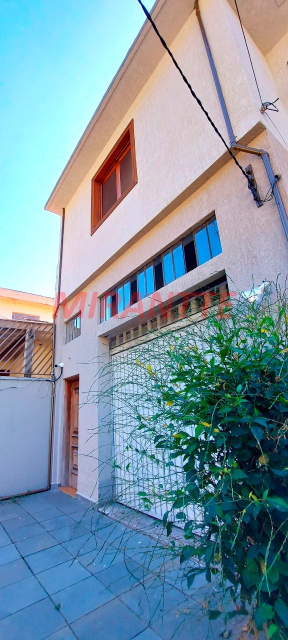 Sobrado de 220m² com 2 quartos em Vila Mazzei