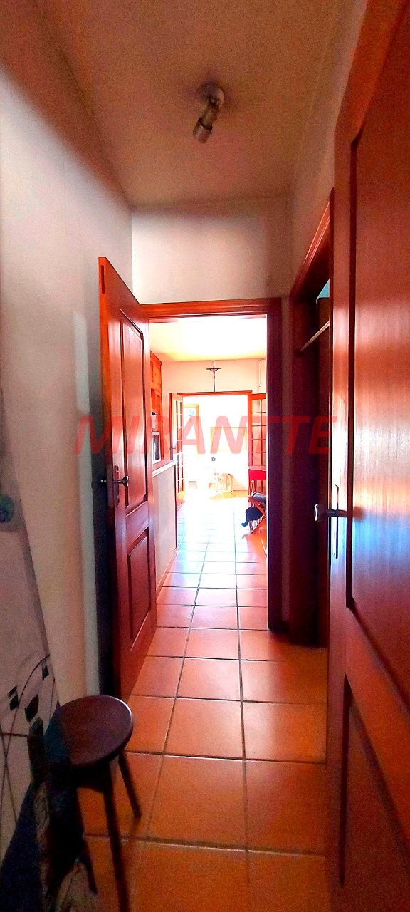 Sobrado de 220m² com 2 quartos em Vila Mazzei