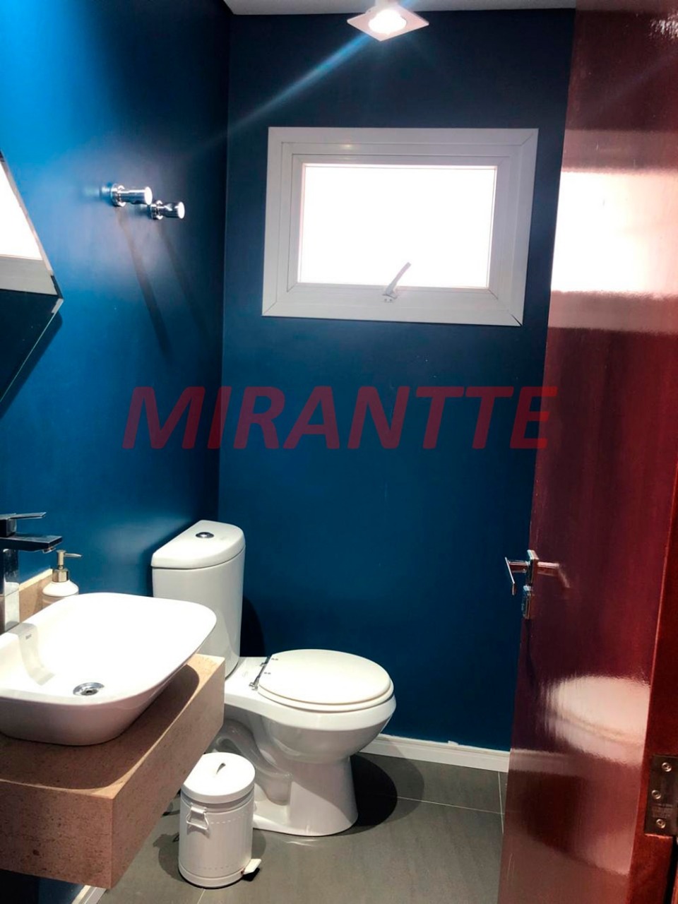 Cond. fechado de 210.31m² com 4 quartos em Caraguata