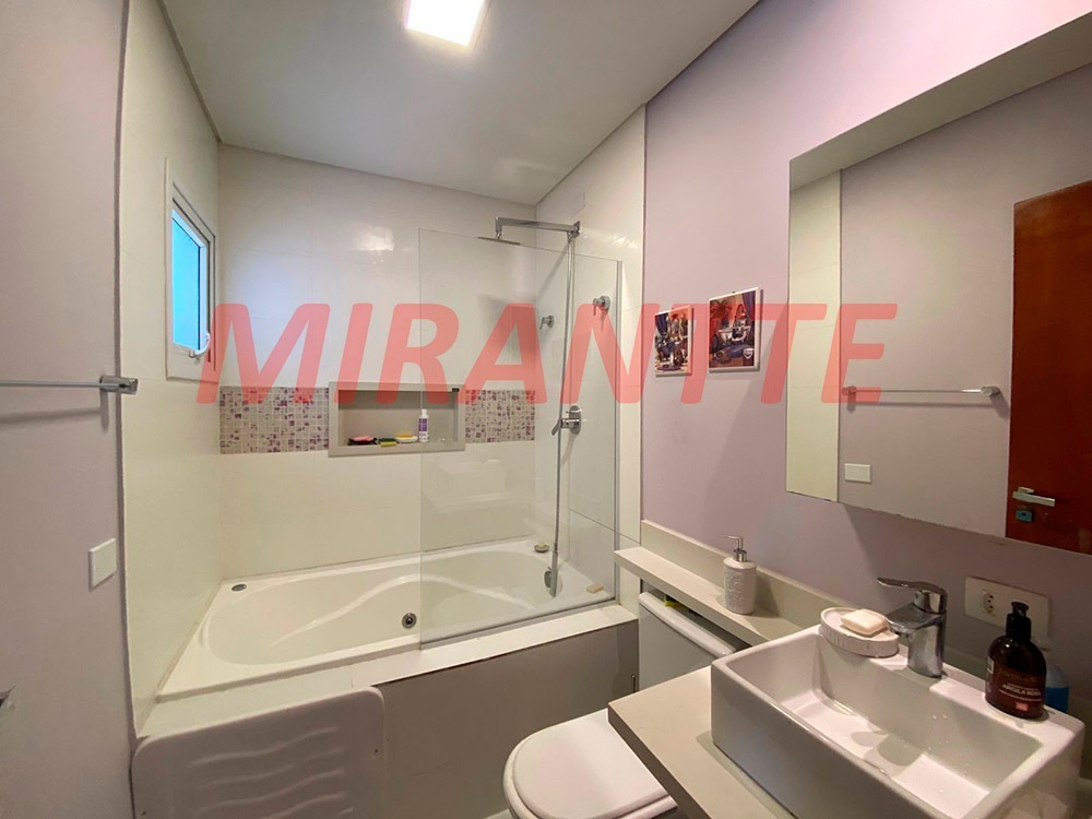 Cond. fechado de 210.31m² com 4 quartos em Caraguata