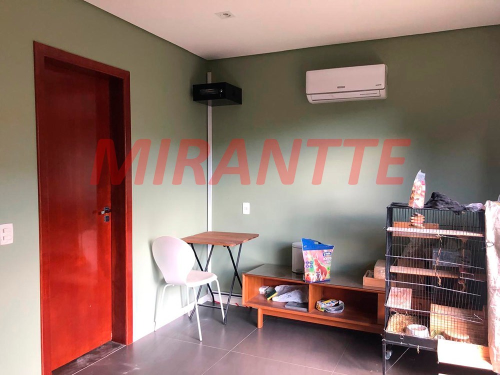 Cond. fechado de 210.31m² com 4 quartos em Caraguata