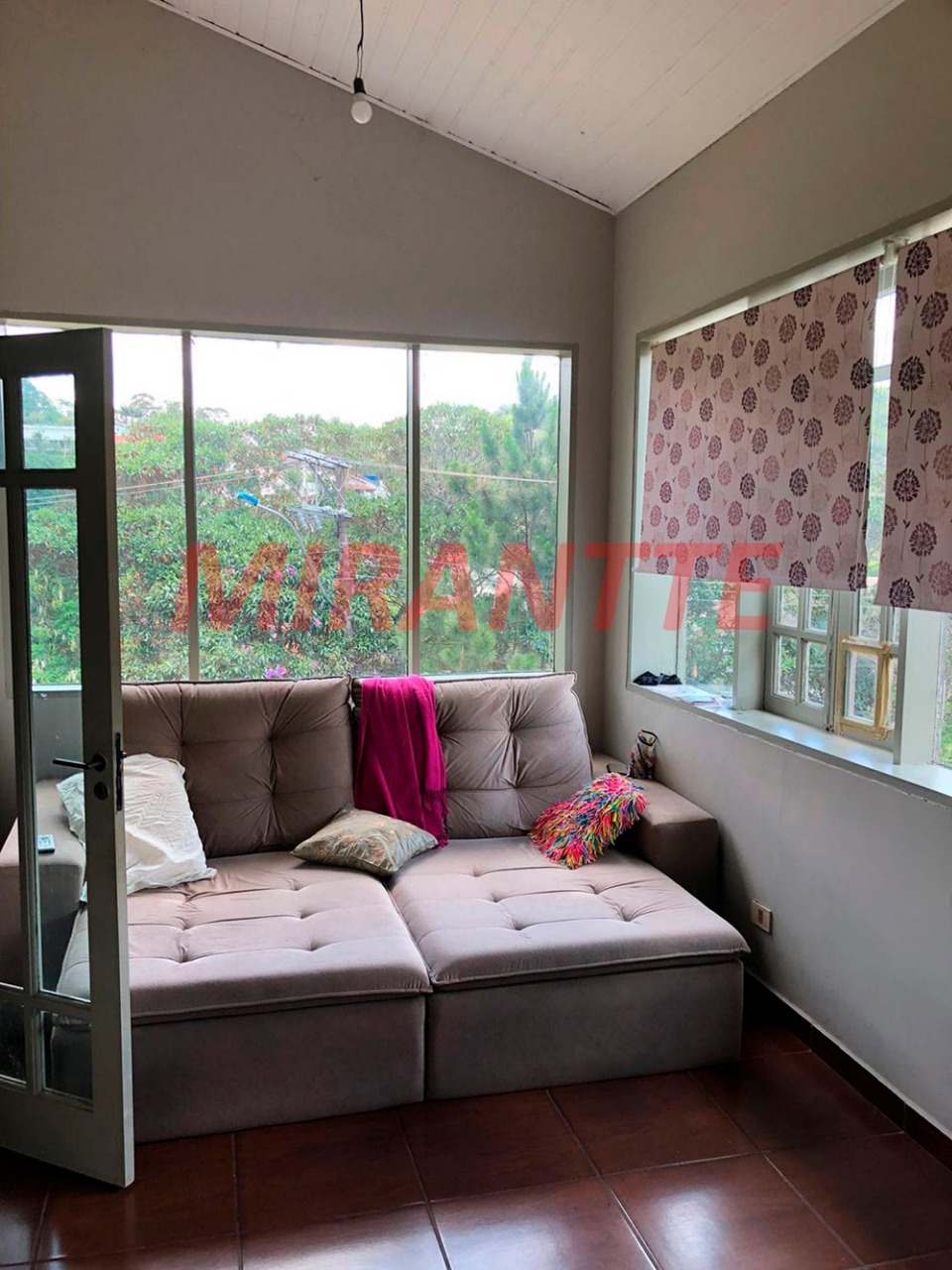 Cond. fechado de 760m² com 4 quartos em Condomínio Refúgio dos Pinheiros