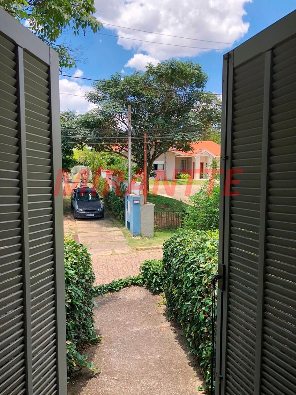 Cond. fechado de 760m² com 4 quartos em Condomínio Refúgio dos Pinheiros