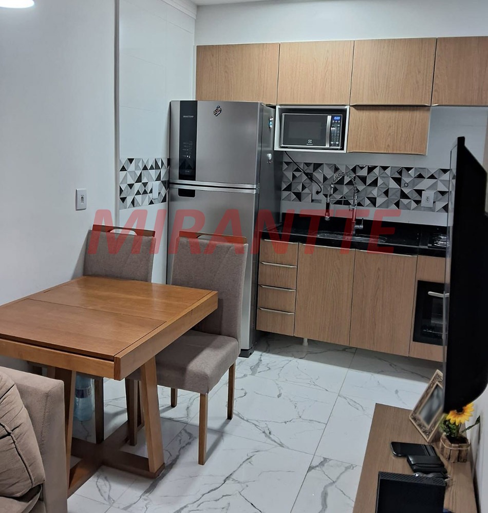 Apartamento de 50m² com 2 quartos em Vila Nivi
