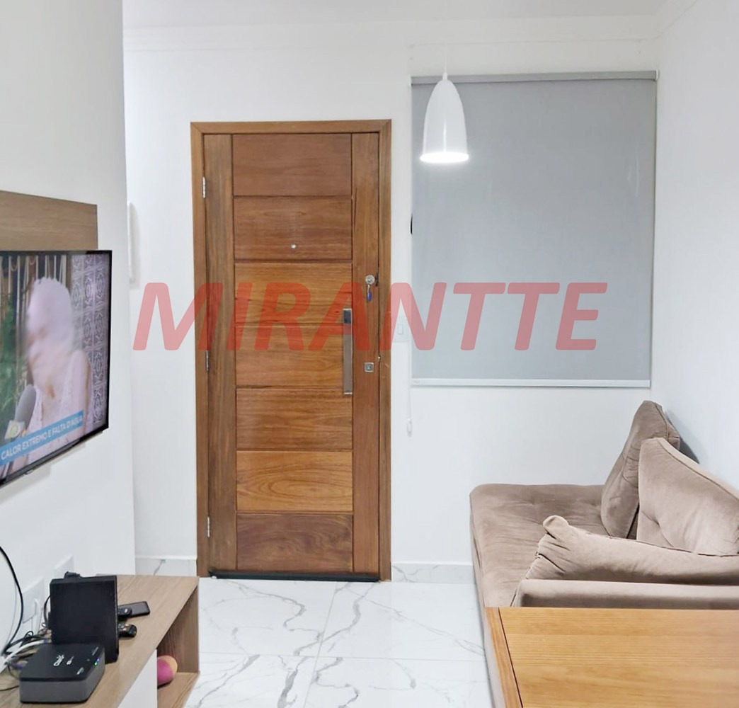 Apartamento de 50m² com 2 quartos em Vila Nivi