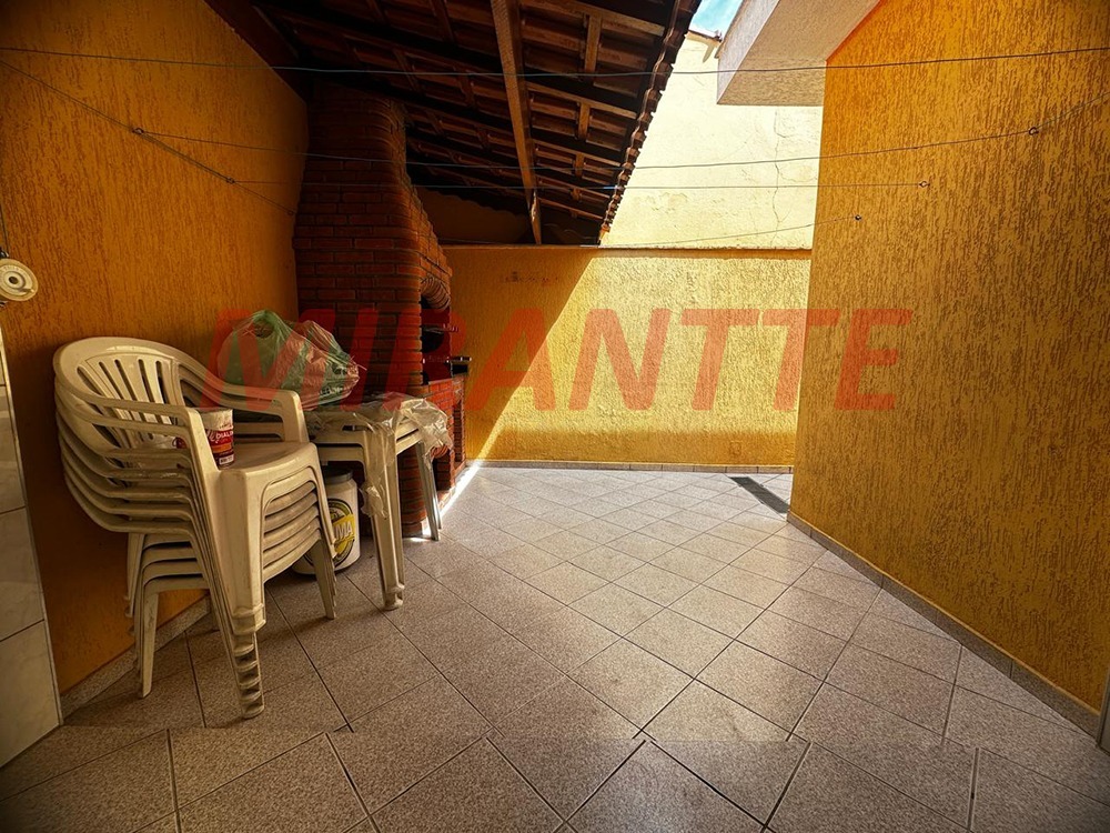 Sobrado de 150m² com 3 quartos em Vila Zat