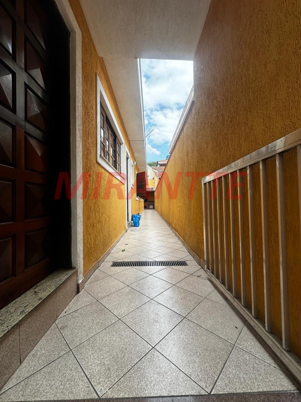Sobrado de 150m² com 3 quartos em Vila Zat