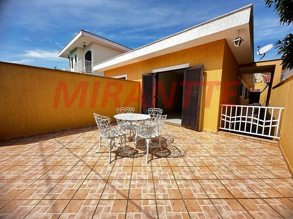 Sobrado de 150m² com 3 quartos em Vila Zat
