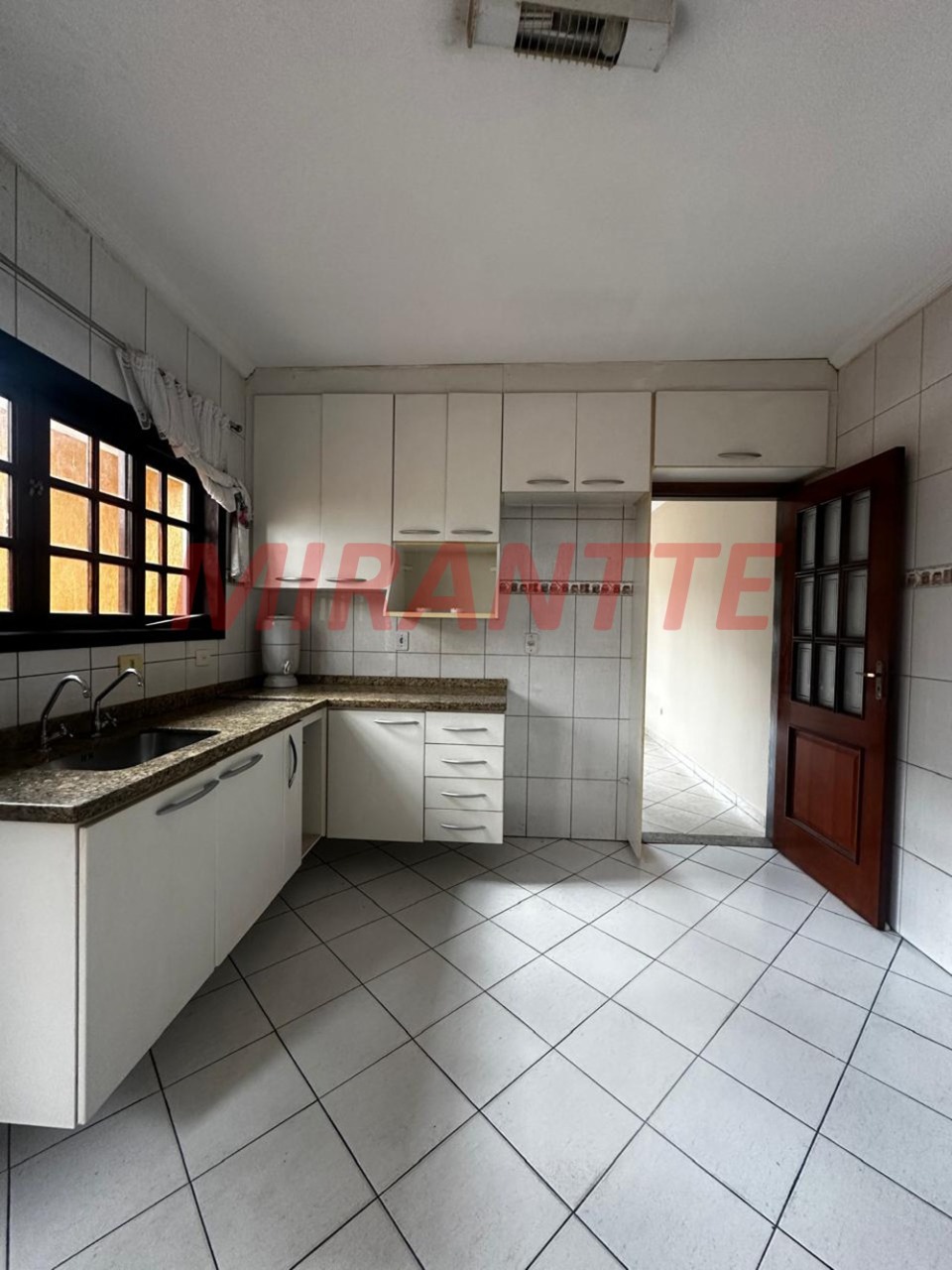 Sobrado de 150m² com 3 quartos em Vila Zat