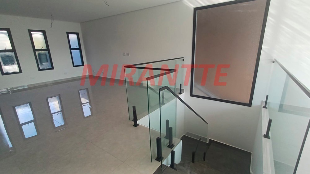 Sobrado de 171m² com 3 quartos em Portais (Polvilho)