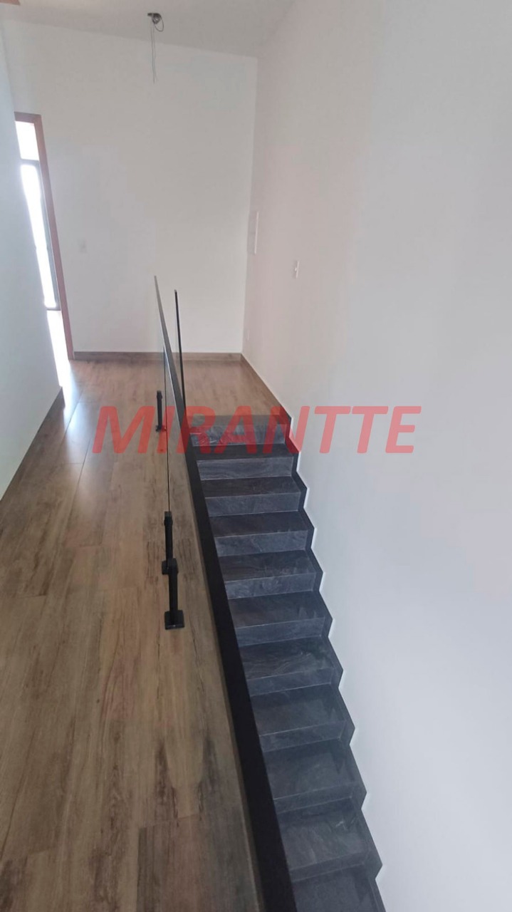 Sobrado de 171m² com 3 quartos em Portais (Polvilho)