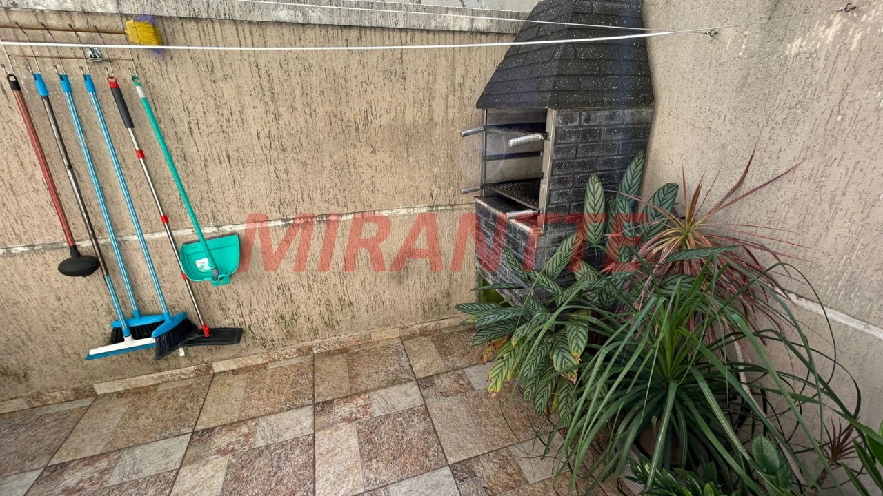 Cond. fechado de 100m² com 2 quartos em Casa Verde Média