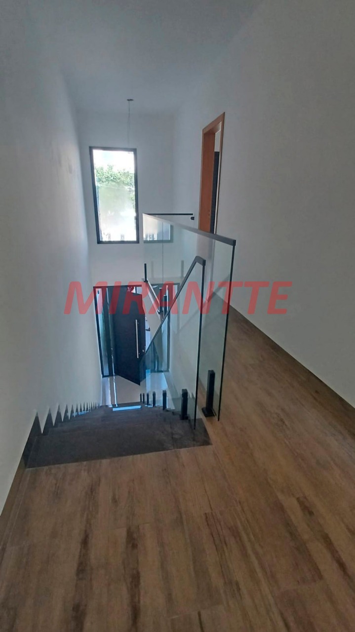 Sobrado de 171m² com 3 quartos em Portais (Polvilho)