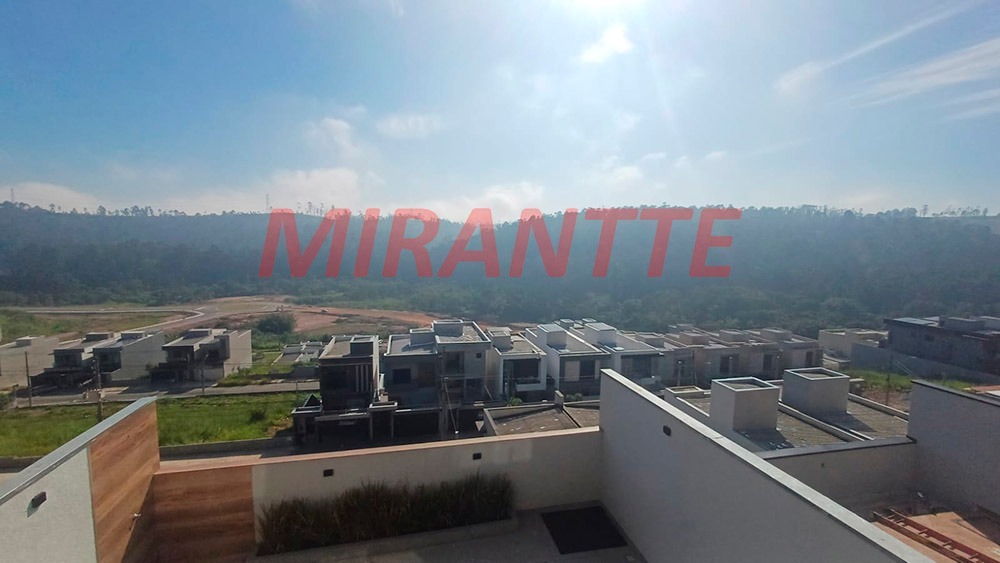 Sobrado de 171m² com 3 quartos em Portais (Polvilho)