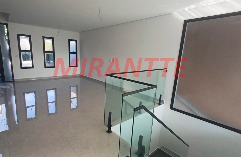 Sobrado de 171m² com 3 quartos em Portais (Polvilho)