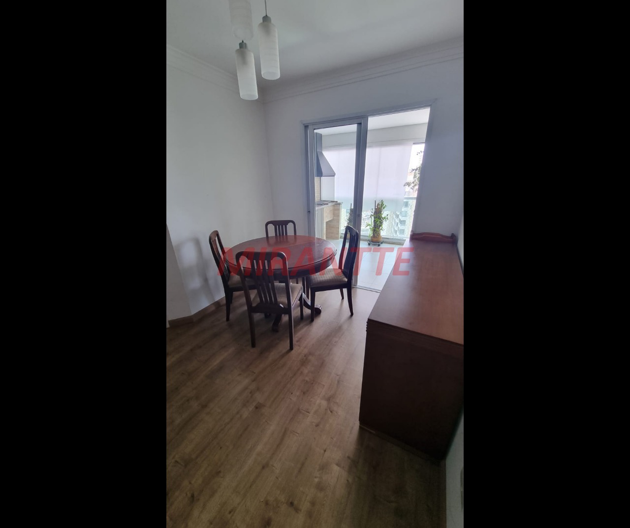 Apartamento de 64m² com 2 quartos em Santana