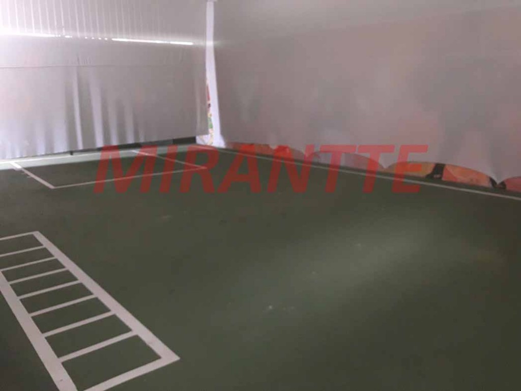 Comercial de 600m² em Santana