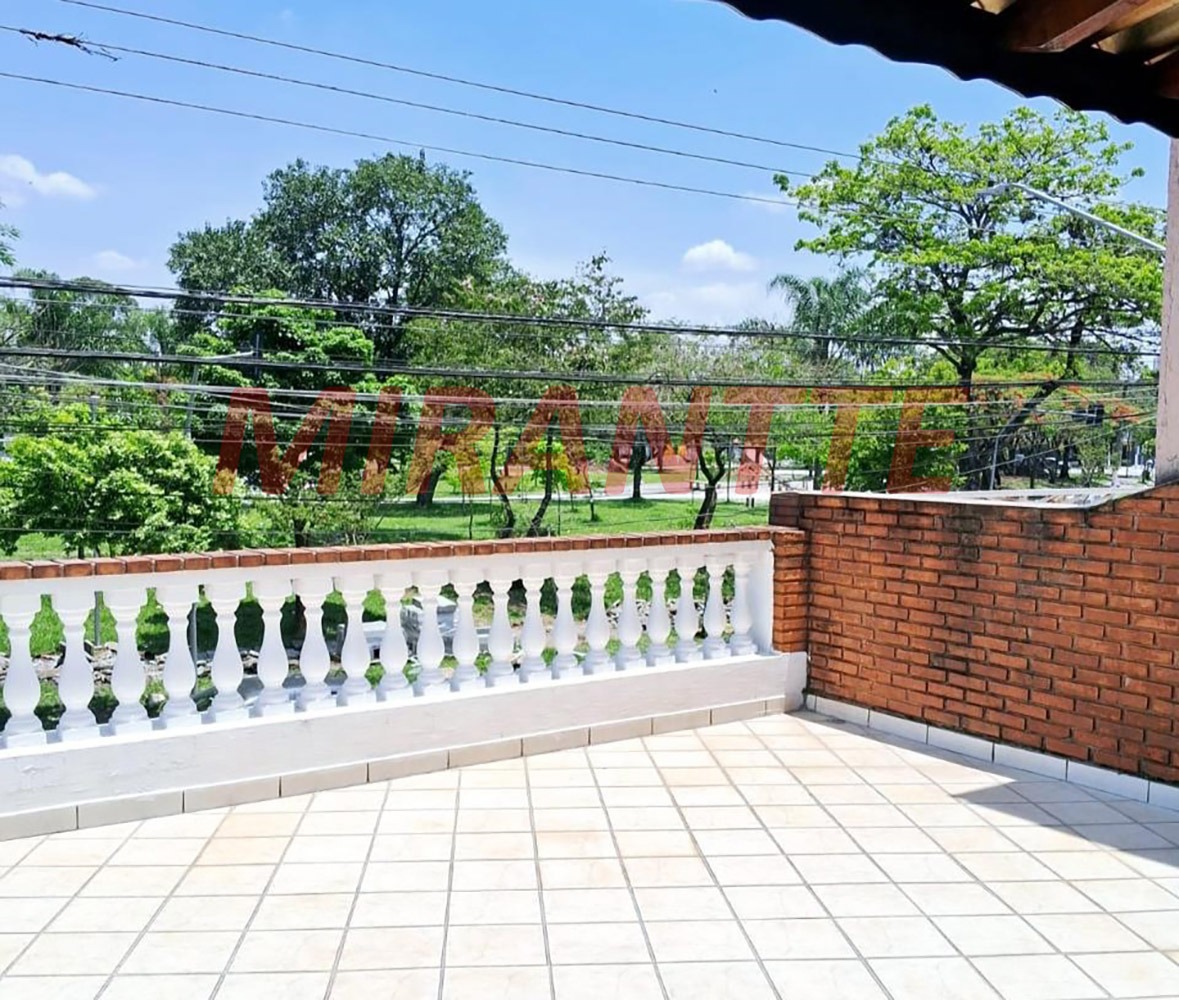 Sobrado de 133m² com 3 quartos em Jardim Guançã