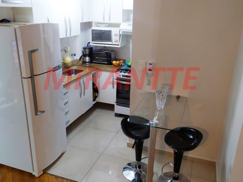 Apartamento de 45m² com 2 quartos em Vila Nova Cachoeirinha