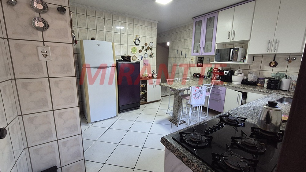 Casa terrea de 180m² com 3 quartos em Parque Boturussu