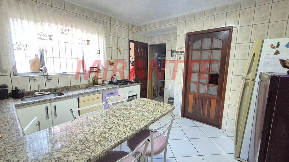 Casa terrea de 180m² com 3 quartos em Parque Boturussu