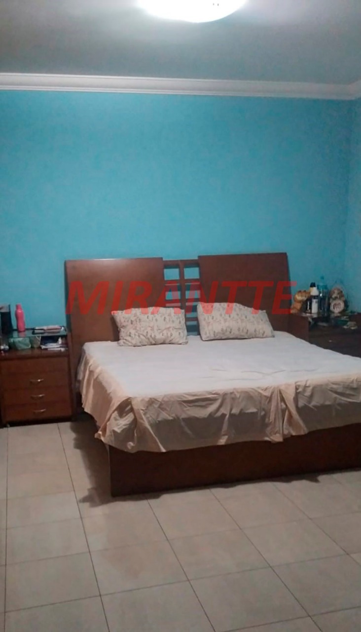 Sobrado de 210m² com 8 quartos em Catumbi