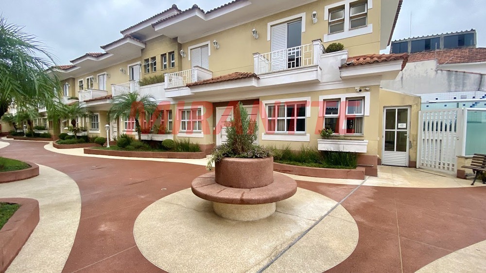 Cond. fechado de 147m² com 3 quartos em Imirim