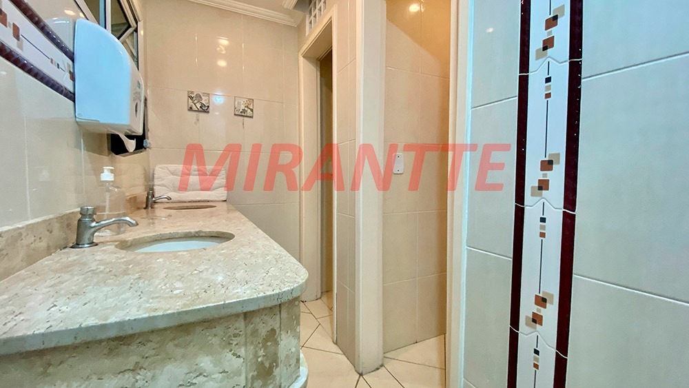 Cond. fechado de 147m² com 3 quartos em Imirim