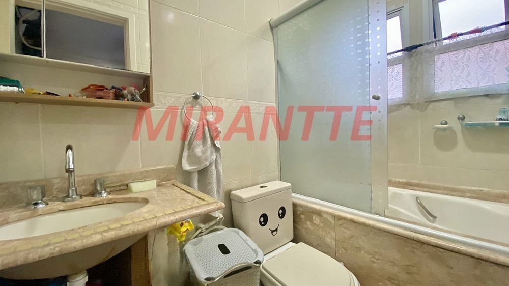 Cond. fechado de 147m² com 3 quartos em Imirim