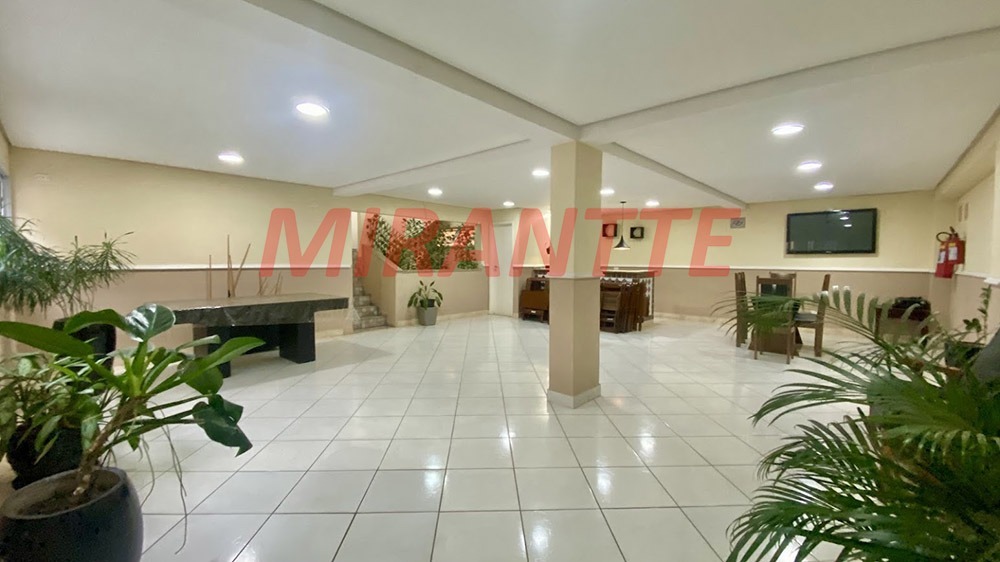 Cond. fechado de 147m² com 3 quartos em Imirim