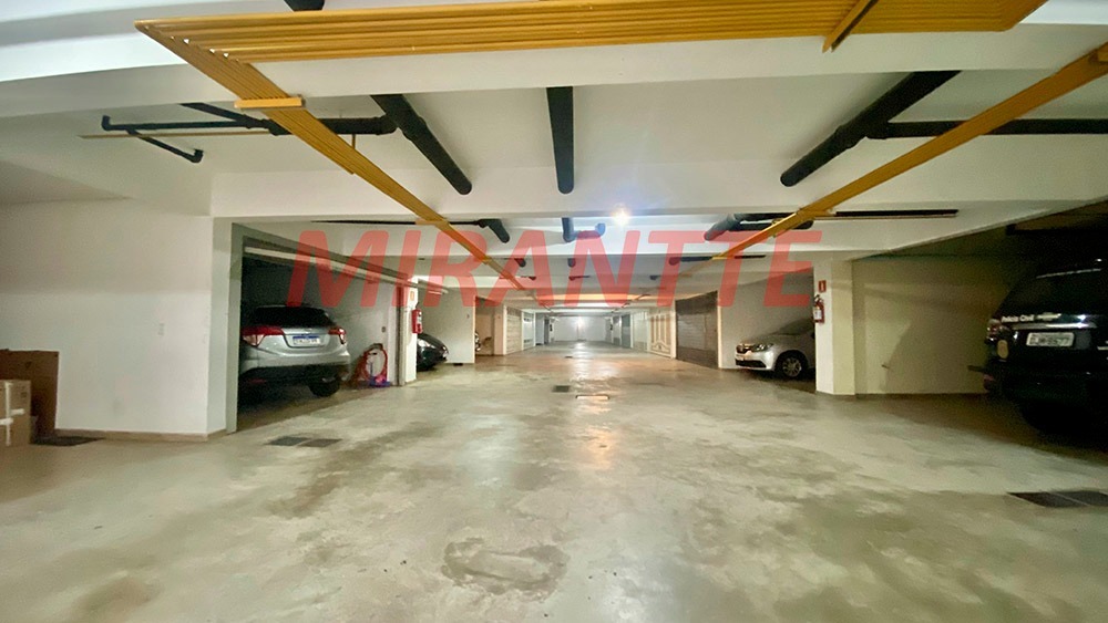 Cond. fechado de 147m² com 3 quartos em Imirim