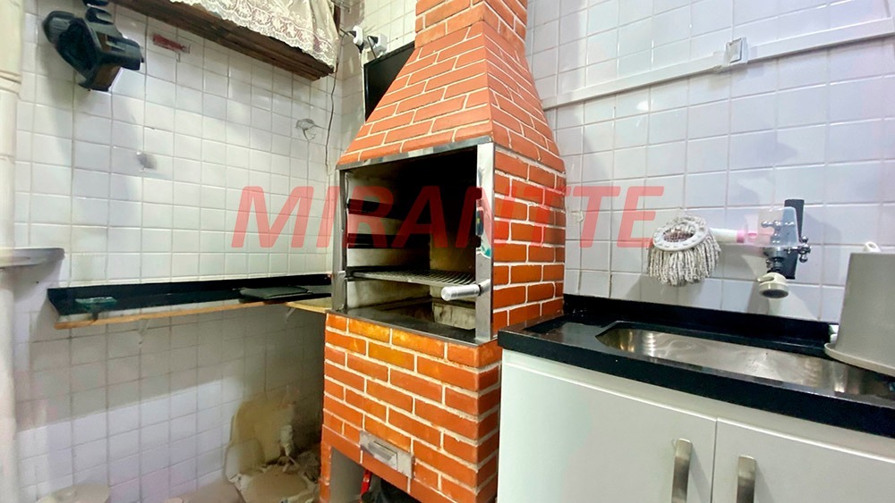 Cond. fechado de 147m² com 3 quartos em Imirim