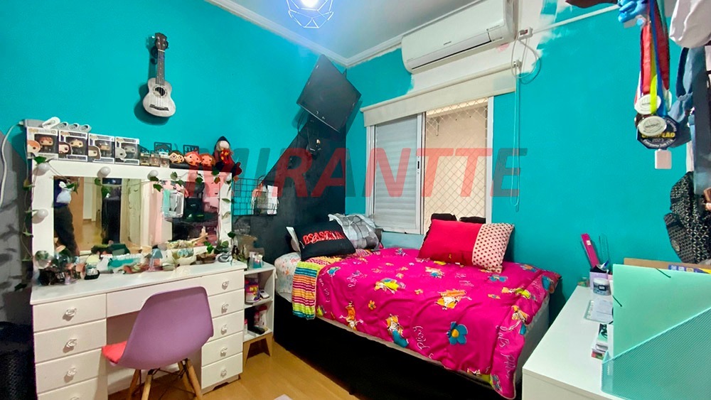 Cond. fechado de 147m² com 3 quartos em Imirim